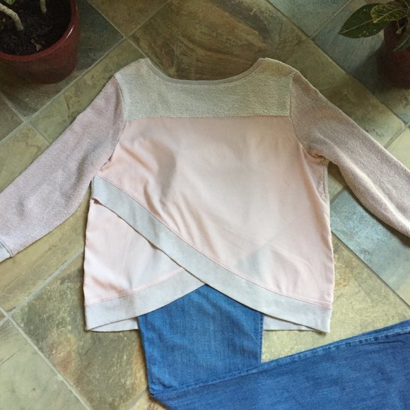 AEO ¾-Sleeve Sweater w/Split Back in Mauve - Picture 1 of 8
